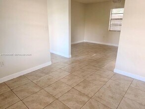 3401 SW 23rd St in Miami, FL - Building Photo - Building Photo