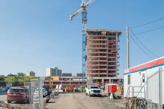 Maison Riverain - Tower C in Ottawa, ON - Building Photo - Building Photo