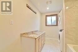 7887 Dufferin St in Vaughan, ON - Building Photo - Building Photo