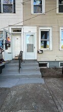 89 Poplar St in Trenton, NJ - Building Photo - Building Photo