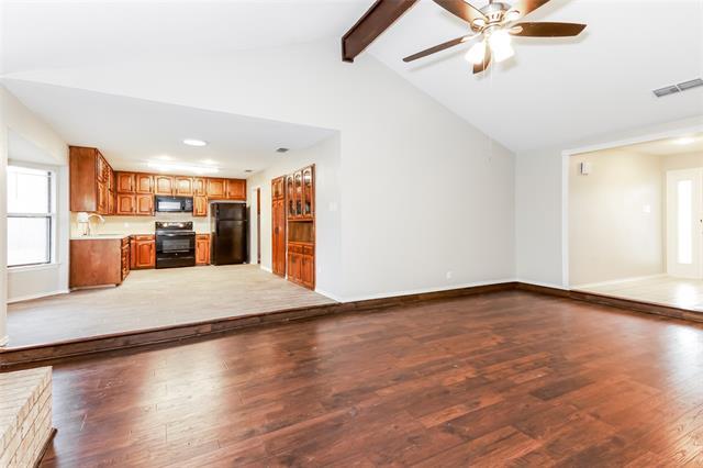 6621 High Lawn Terrace in Watauga, TX - Building Photo - Building Photo