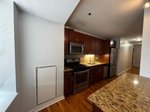 1337 W Fargo Ave in Chicago, IL - Building Photo - Building Photo