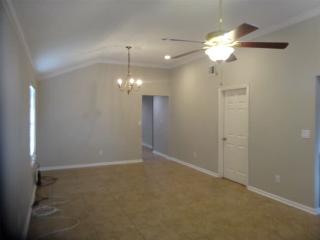 1606 Quail Run in Brookshire, TX - Building Photo - Building Photo