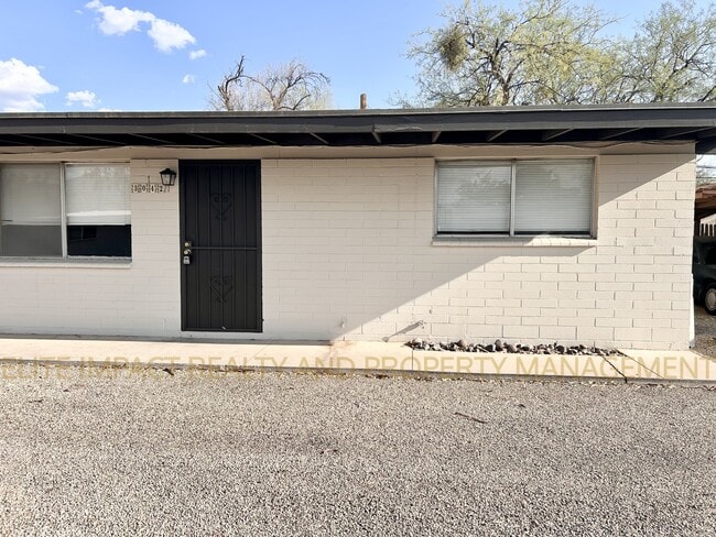 property at 3042 N Sparkman Blvd