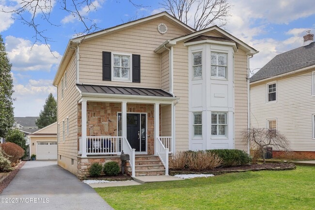 105 Black Point Rd in Rumson, NJ - Building Photo - Building Photo