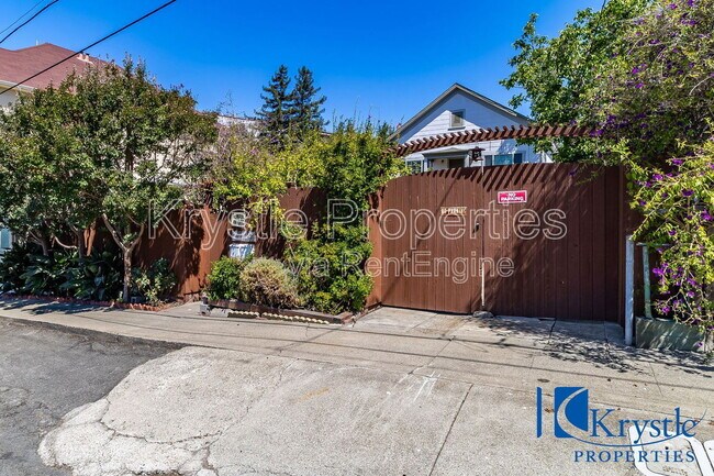 1324 Wanda St in Crockett, CA - Building Photo - Building Photo