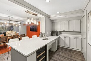 Park Adams Apartments in Arlington, VA - Building Photo