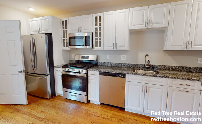 9 Beacon St, Unit 1