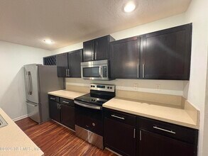 3427 Biltmore Way in Orange Park, FL - Building Photo - Building Photo