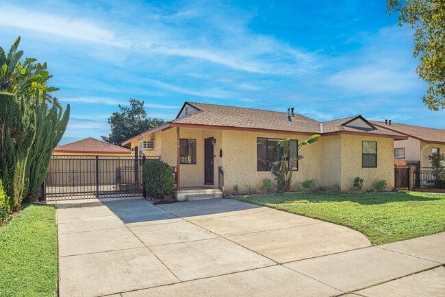 property at 1618 S Meeker Ave