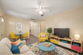 4636 Mayflower St in Houston, TX - Foto de edificio - Building Photo