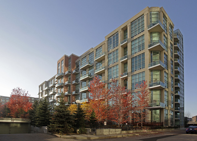 Manhattan Lofts in Toronto, ON - Building Photo - Building Photo