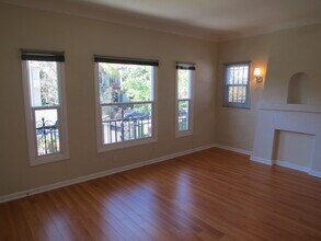 5105 W 20th St, Unit #4 in Los Angeles, CA - Foto de edificio - Building Photo