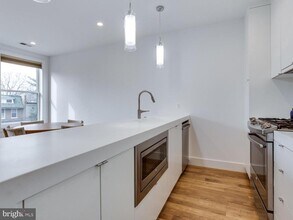 254 15th St SE in Washington, DC - Building Photo - Building Photo