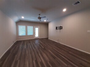 9257 Inland Leather Ln in Shenandoah, TX - Building Photo - Building Photo