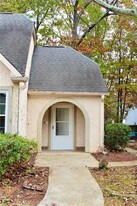 4117 Lake Mist Dr NW in Kennesaw, GA - Building Photo - Building Photo