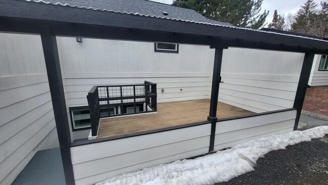 property at 1460 NW Newport Ave