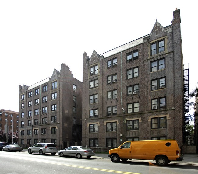 650 Ocean Ave in Brooklyn, NY - Foto de edificio - Building Photo