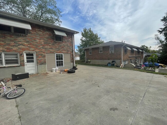 2508 Quail Dr, Unit Unit A in Columbia, MO - Building Photo - Building Photo