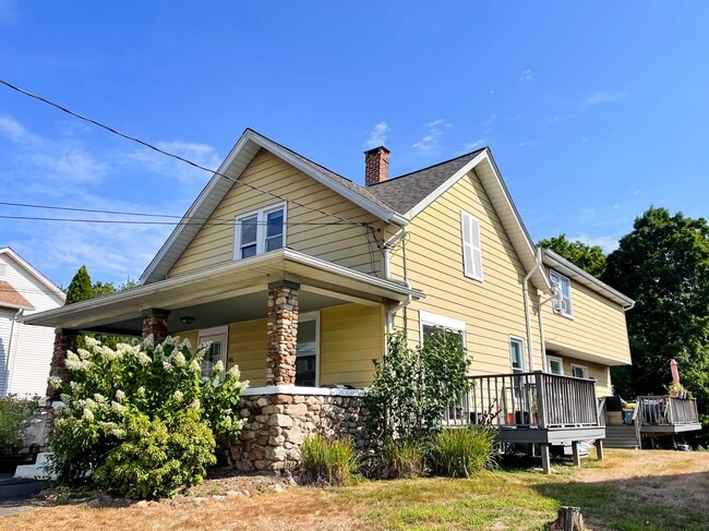 property at 85 Ivy St