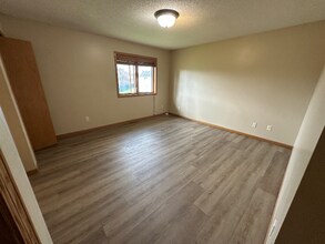 6629 Parkway in Minneapolis, MN - Building Photo - Building Photo