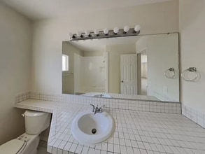 2246 Avenida Del Diablo in Escondido, CA - Building Photo - Building Photo