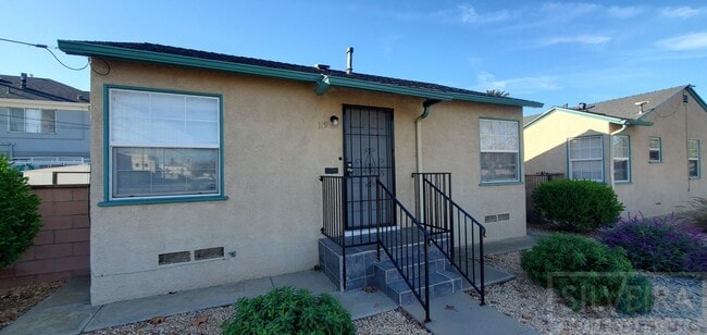 property at 300 W Chapel St