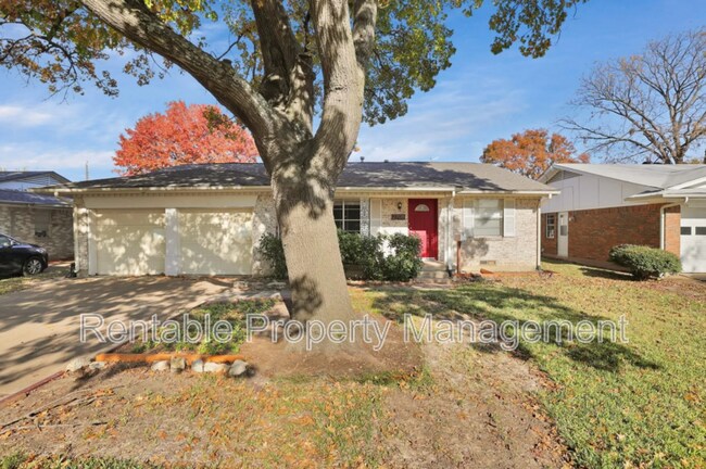 property at 2708 Westview Dr