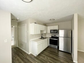 581 Dexter Dr in Flowood, MS - Building Photo - Building Photo