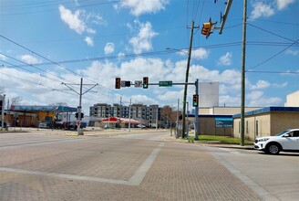 3812 Garrow St in Houston, TX - Building Photo - Building Photo