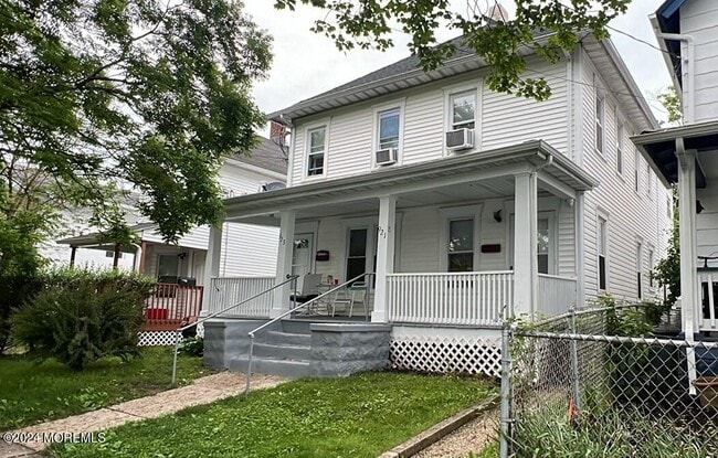 property at 921 Mattison Ave