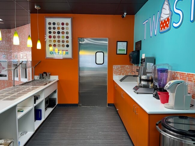 301 S State St in Oscoda, MI - Building Photo - Building Photo