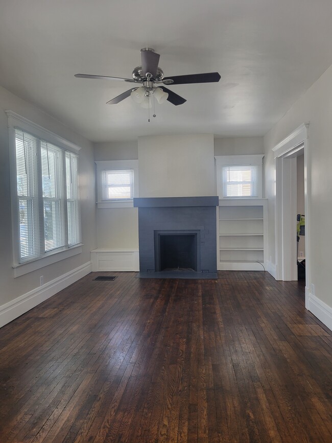 230 Rugg Ave in Newark, OH - Foto de edificio - Building Photo