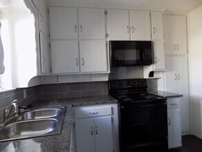 1016 Billie Ruth Ln in Hurst, TX - Building Photo - Building Photo