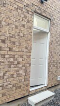 24 McDonough Gardens in Hamilton, ON - Building Photo - Building Photo