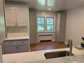 135 Worthington Rd in White Plains, NY - Building Photo - Building Photo