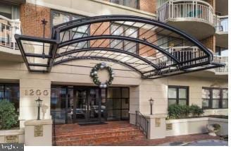 property at 1200 Braddock Pl