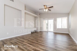 13576 W Desert Ln in Surprise, AZ - Building Photo - Building Photo