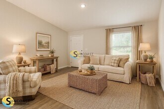 6763 E Gurley St in Inverness, FL - Foto de edificio - Building Photo