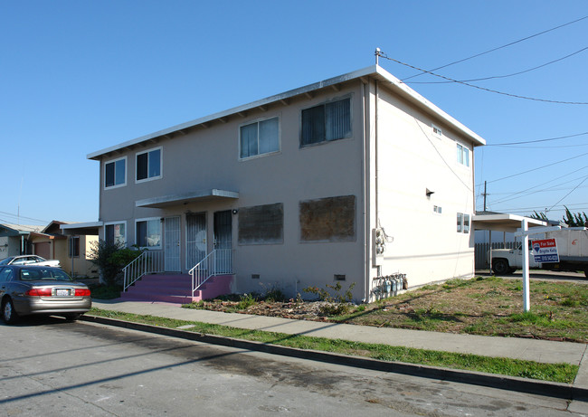 546 S 19th St in Richmond, CA - Foto de edificio - Building Photo