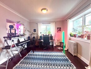 1834 Beacon St, Unit 16 in Brookline, MA - Building Photo - Building Photo
