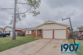 1060 NW 6th St in Moore, OK - Building Photo - Building Photo