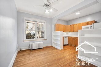 2611 N Dayton St, Unit 1 in Chicago, IL - Foto de edificio - Building Photo