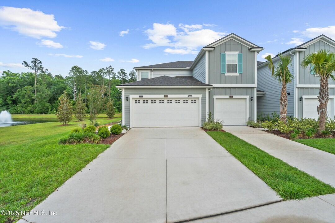 27 Coastline Wy in St. Augustine, FL - Building Photo