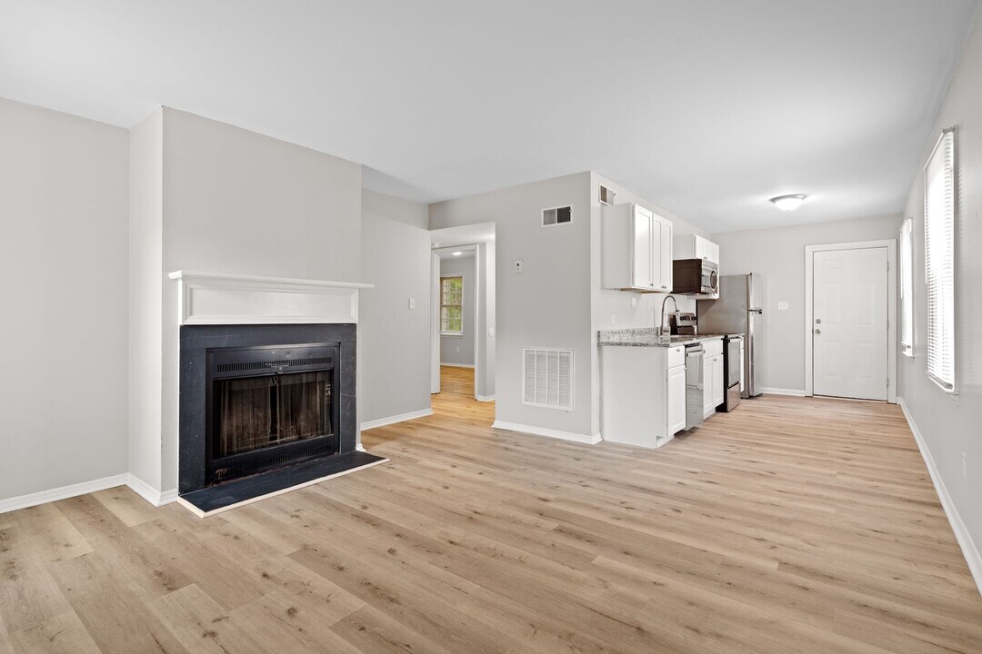 6108 Spice Ridge Ln in Raleigh, NC - Building Photo