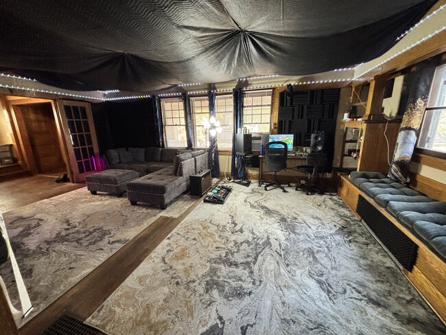 405 N Salisbury St in West Lafayette, IN - Foto de edificio - Building Photo