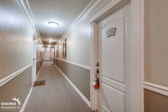 860 Turquoise St in San Diego, CA - Building Photo - Building Photo