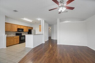 906 Washburn Dr in Leander, TX - Building Photo - Building Photo