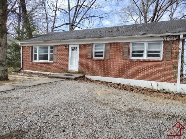 property at 1338 Woodland Ave