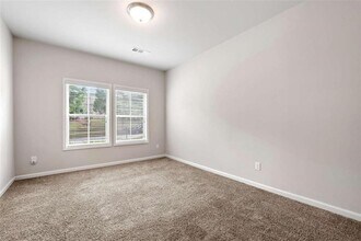 5959 Landers Loop in Fairburn, GA - Building Photo - Building Photo